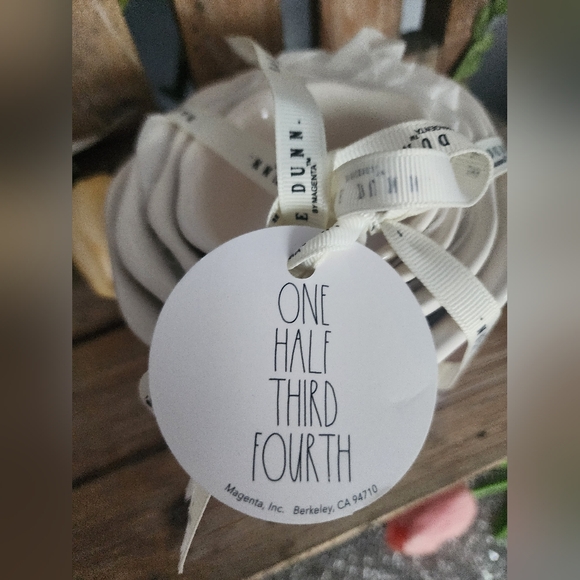 Rae Dunn Egg Sunny Side Up Measuring Cups - New Release 2024 - Picture 2 of 6